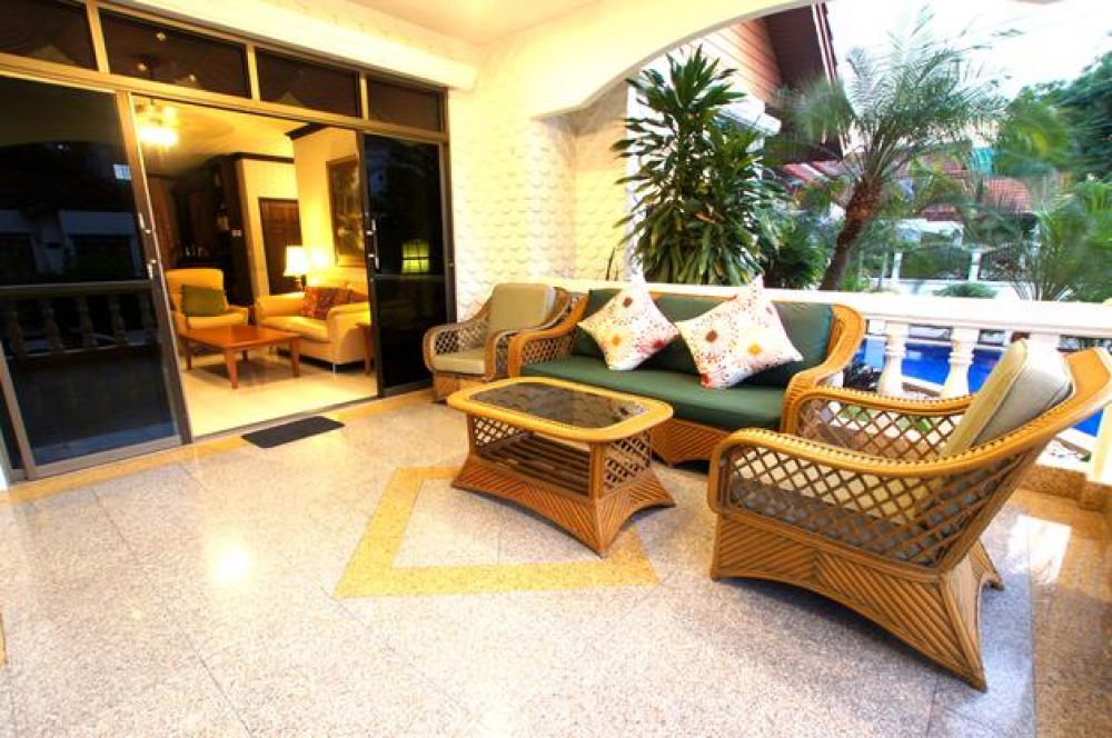 Pool Villas for rent, 5 minutes walk to Jomtien beach.